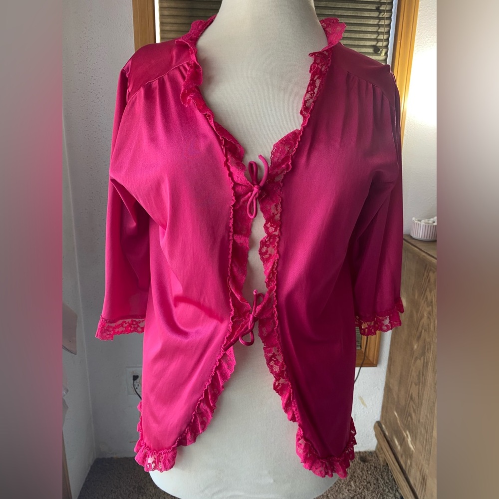 Vintage pink lace JC Penny light weight robe size medium